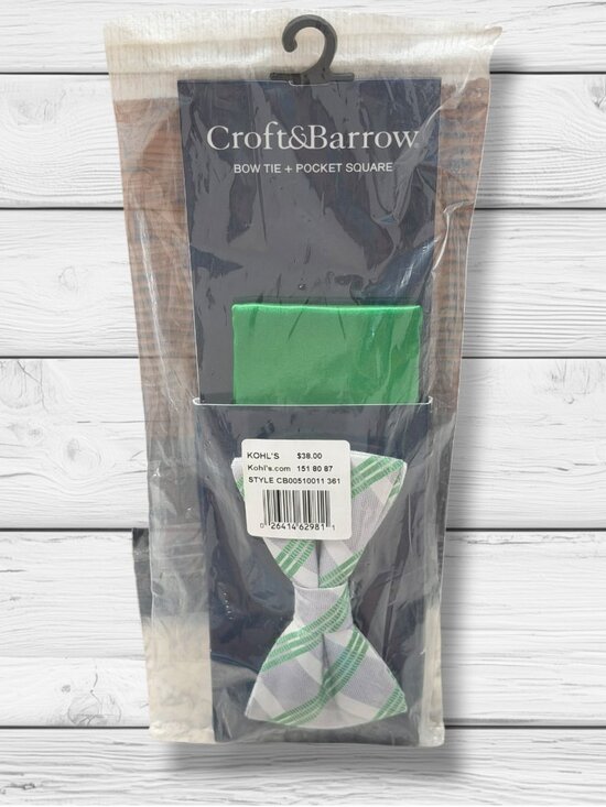 croft & barrow Other - Croft & Barrow Judge Grid Bow Tie & Pocket Square Green